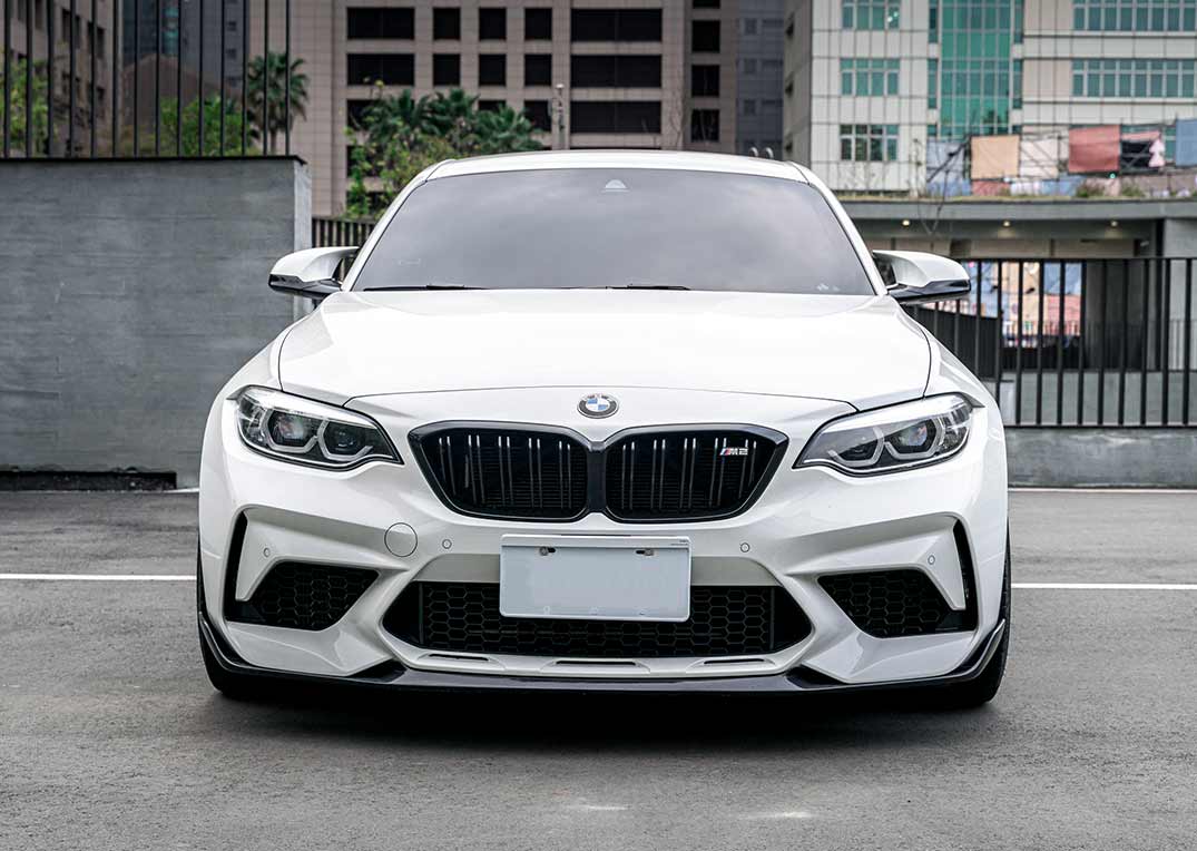 BMW M2 Competition 白